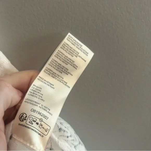 Free People x REVOLVE Sierra Off The Shoulder Top - Picture 11 of 11